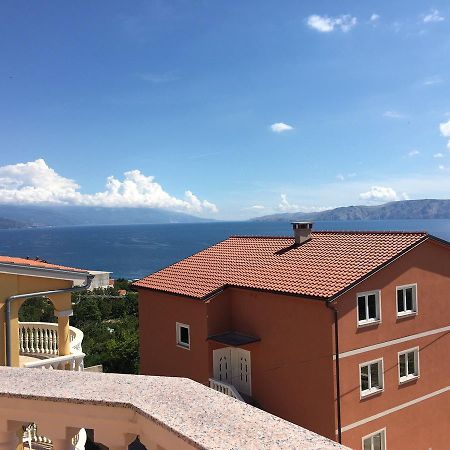 Apartments Suzana Novi Vinodolski Ngoại thất bức ảnh