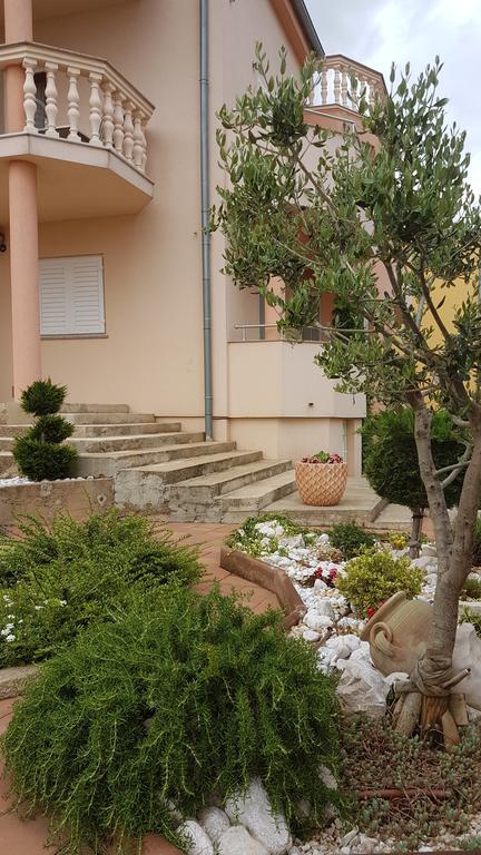 Apartments Suzana Novi Vinodolski Ngoại thất bức ảnh
