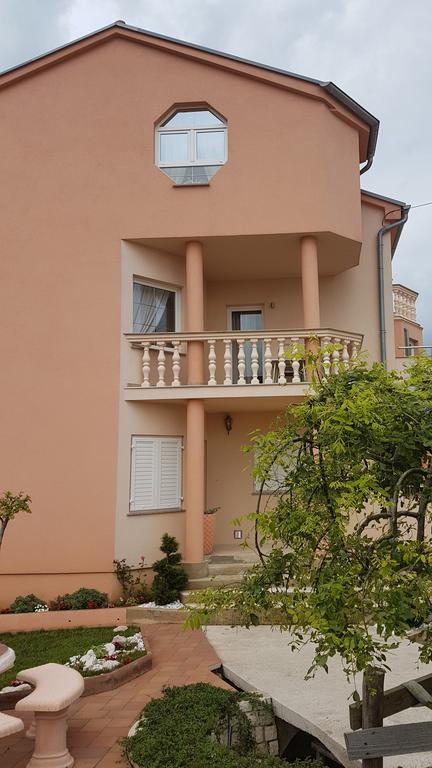 Apartments Suzana Novi Vinodolski Ngoại thất bức ảnh