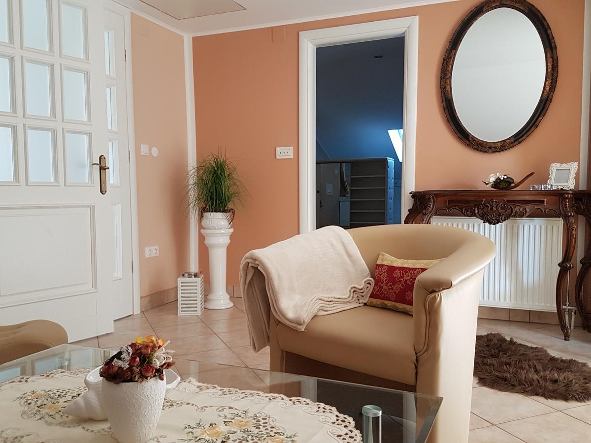 Apartments Suzana Novi Vinodolski Ngoại thất bức ảnh